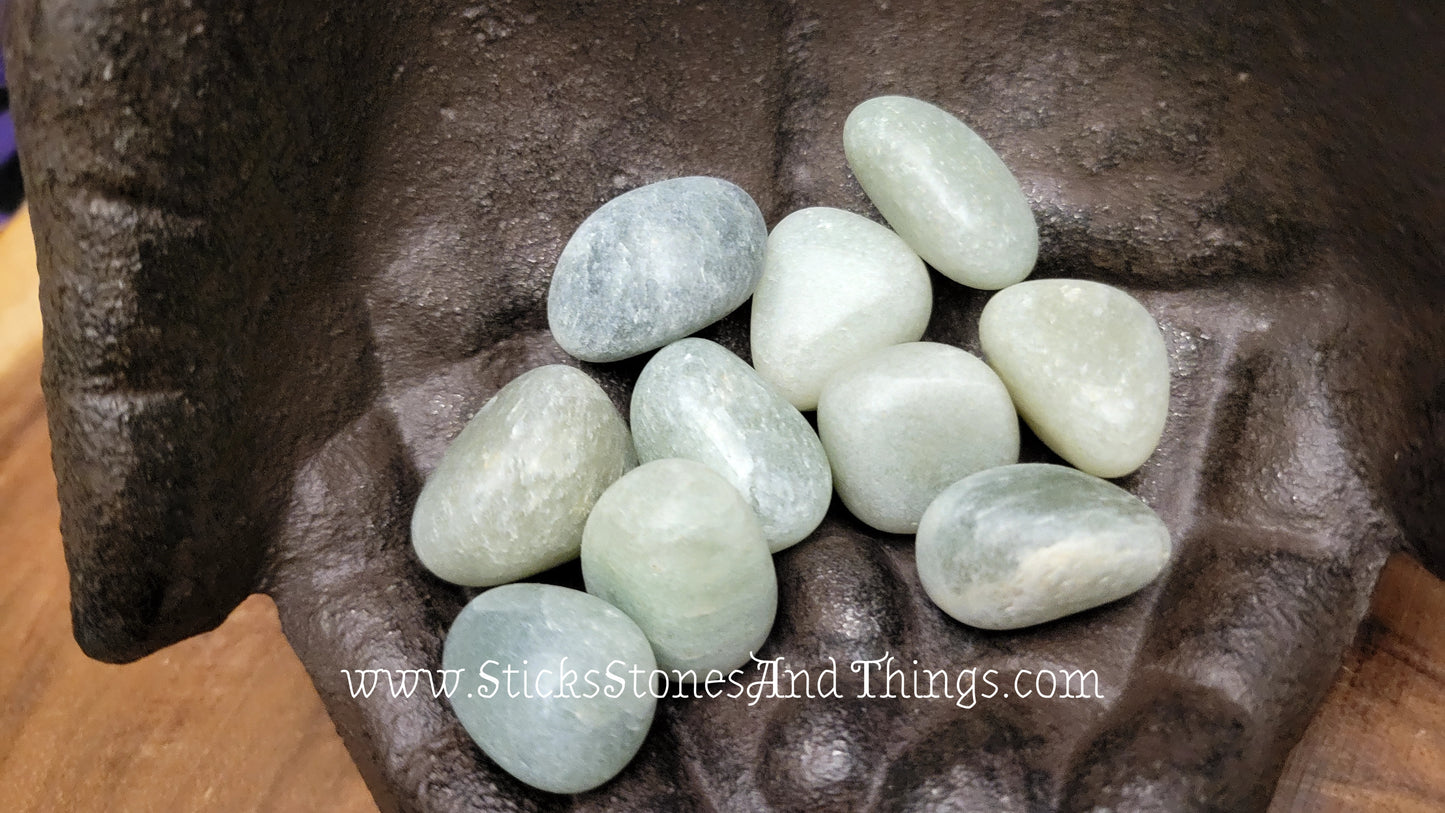 Green Aventurine Tumbled Stone 1 inch