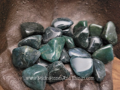 Moss Agate Tumbled Stones .75 inches