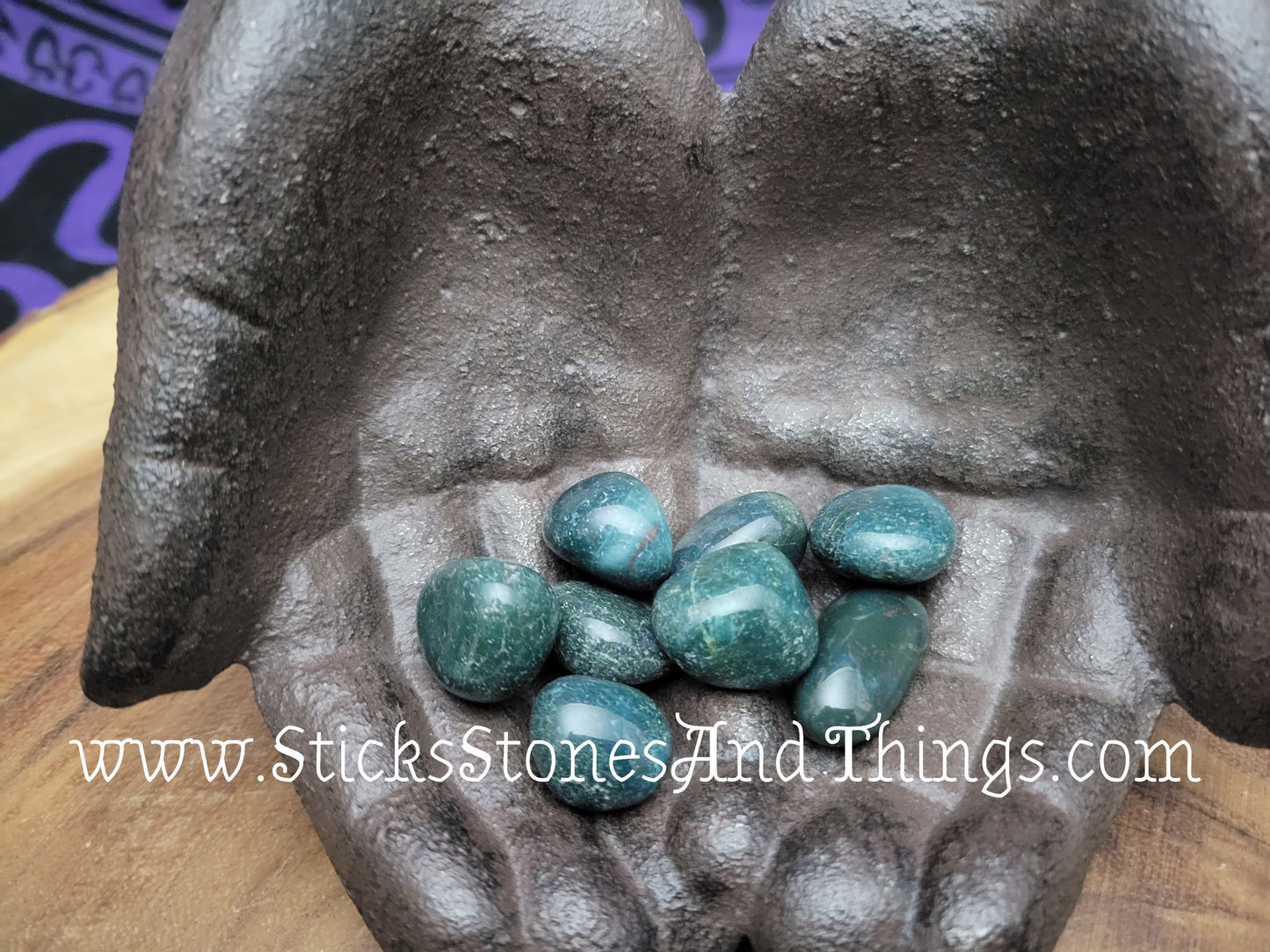 Bloodstone Tumbled Stone .75-1 inches