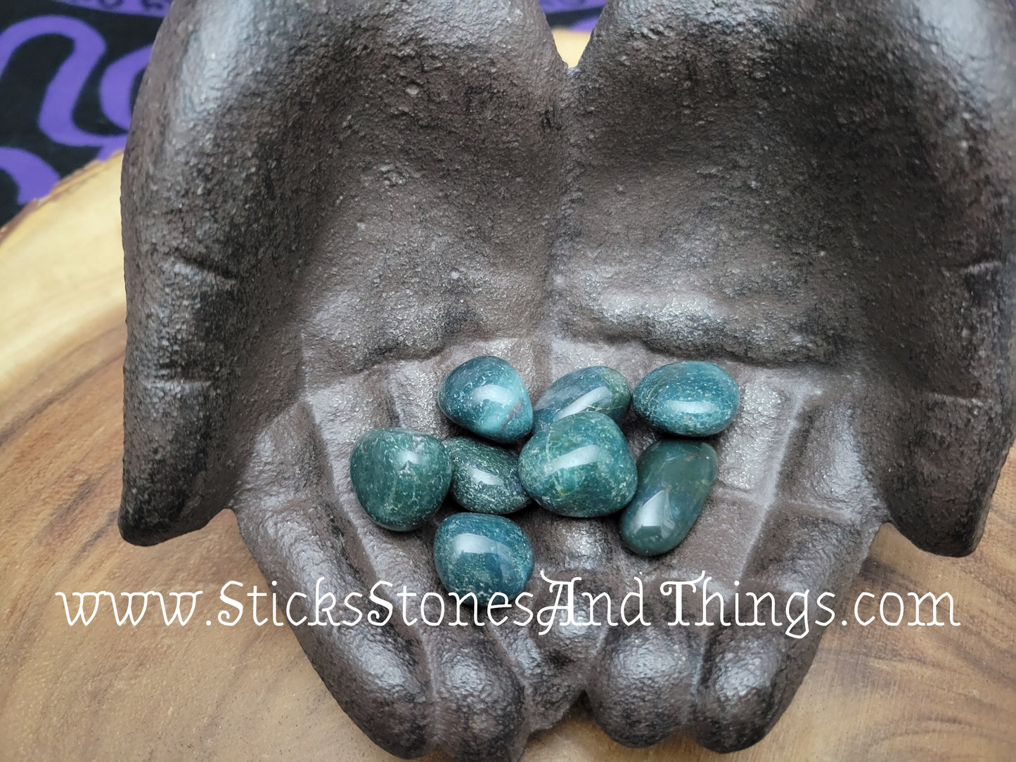 Bloodstone Tumbled Stone .75-1 inches