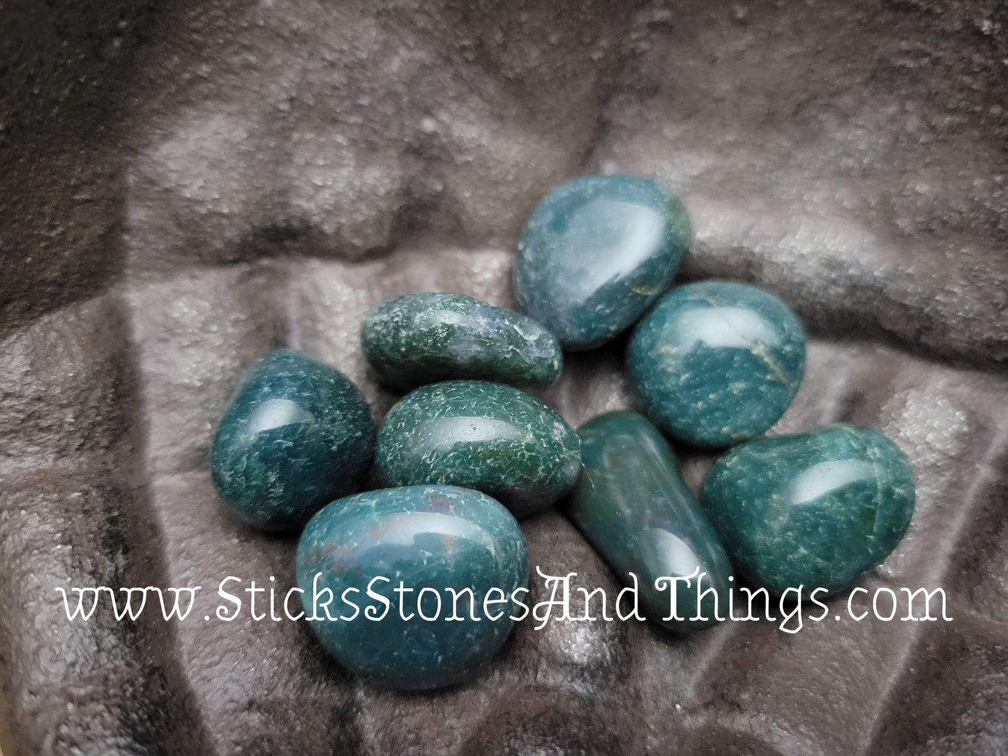 Bloodstone Tumbled Stone .75-1 inches