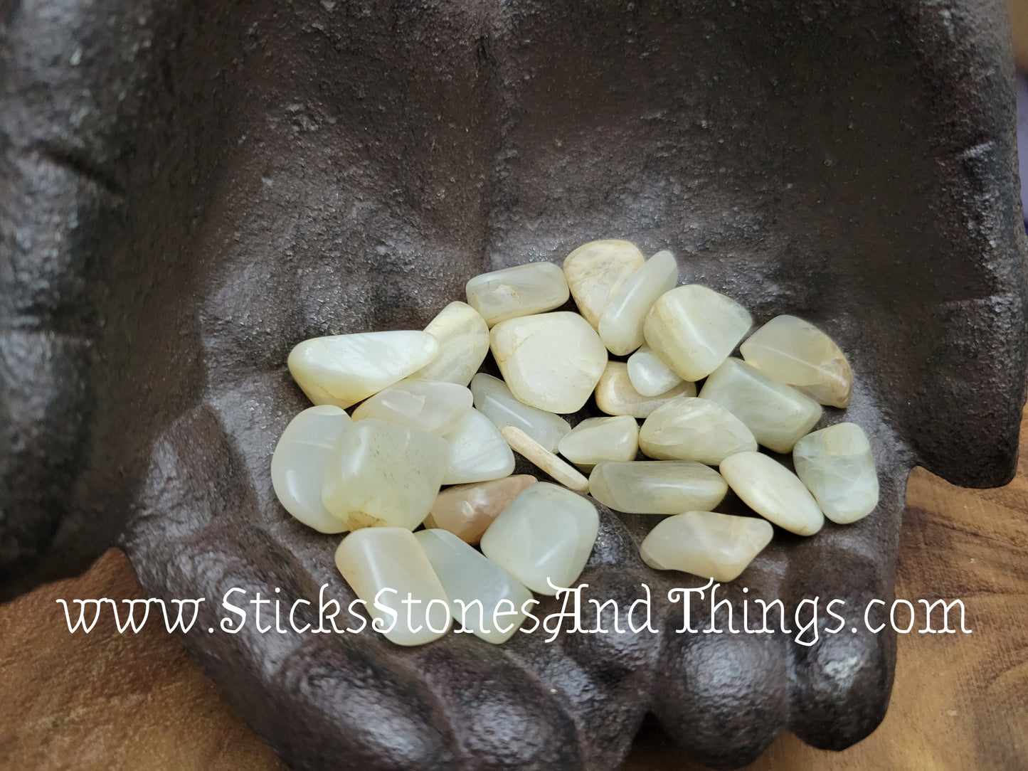 Moonstone Tumbled Stone .75 inch