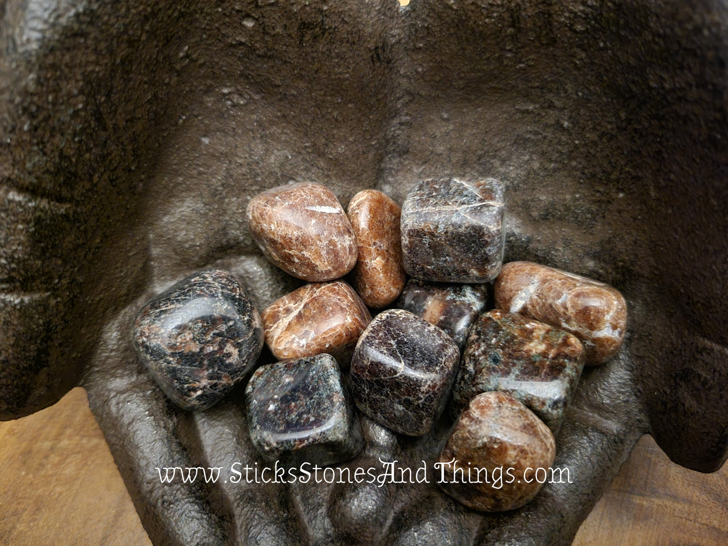 Garnet Tumbled Crystal 1 inch