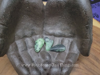 Zoisite tumbled Stone 1 inch