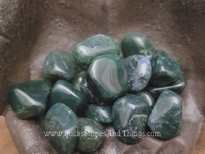 Moss Agate Tumbled Stones 1 inch