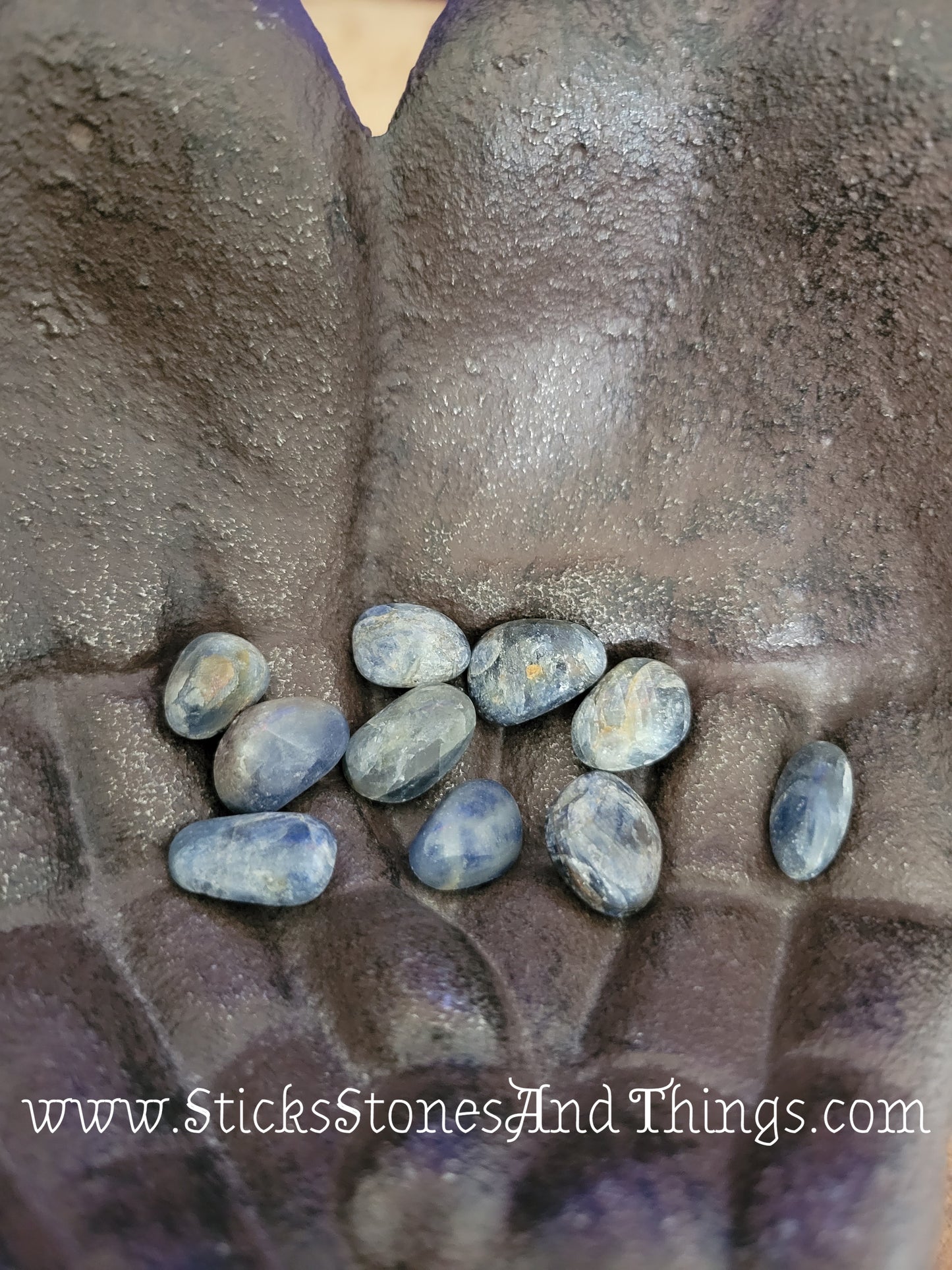 Blue Sapphire A grade tumbled stone .5 inches