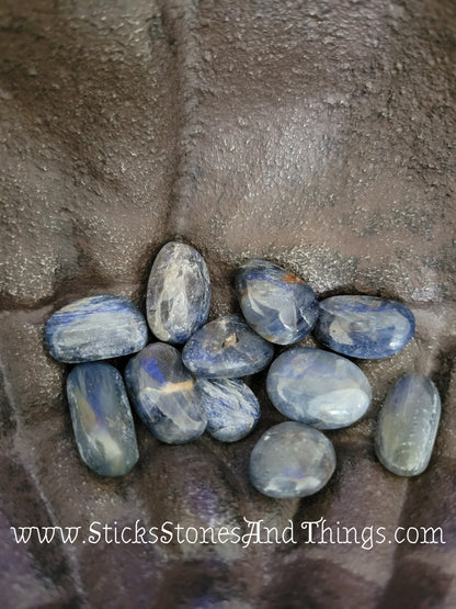 Blue Sapphire A grade tumbled stone .75 inches