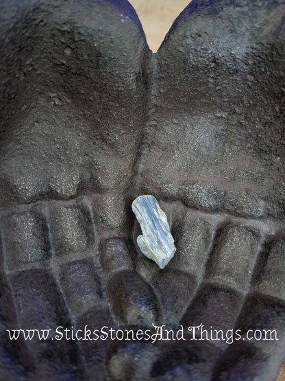 Blue Kyanite Blade rough stone 1-1.5 inches